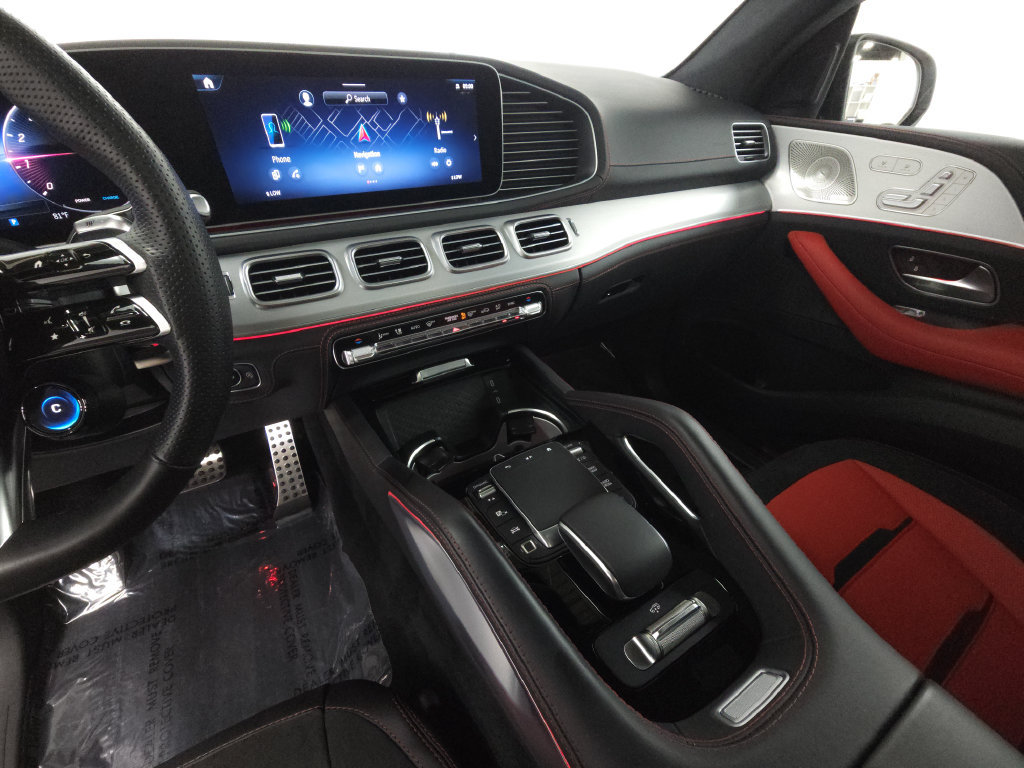 Used 2025 Mercedes-Benz GLE 63 AMG S w/ AMG Night Package image 15