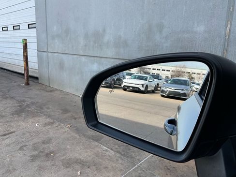 Used 2025 Volkswagen Taos S image 17