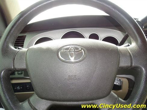 Used 2011 Toyota Tundra 4x4 Double Cab image 17
