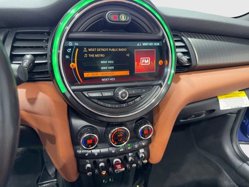 Used 2019 MINI Cooper S w/ Driver Assistance Package FWD image 15