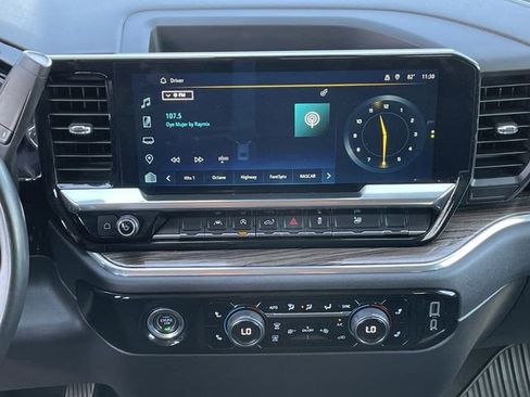 Used 2024 Chevrolet Silverado 1500 LT image 16