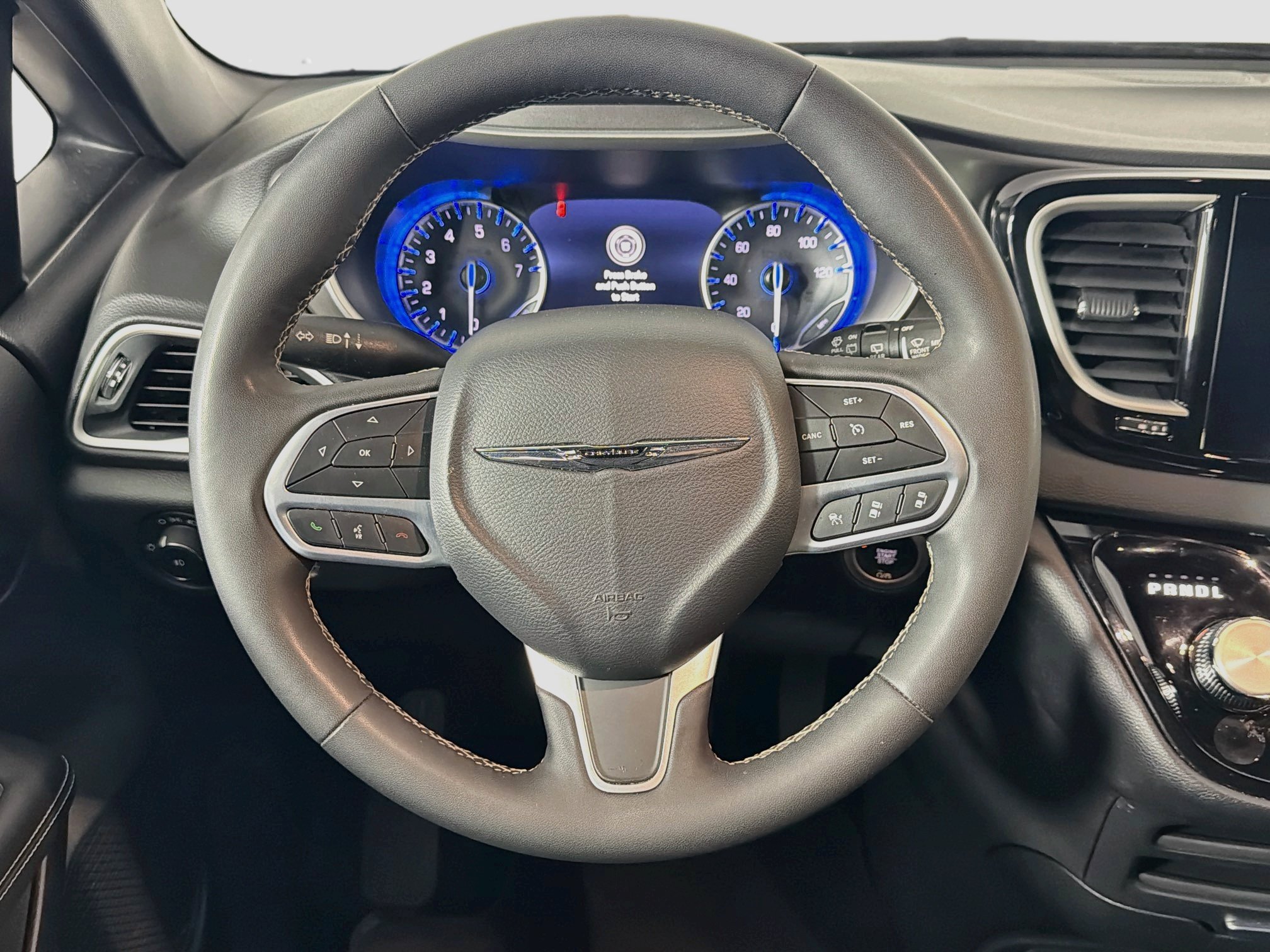 Used 2025 Chrysler Pacifica Select FWD image 18