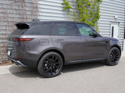 New 2026 Land Rover Range Rover Sport SE AWD/4WD image 4
