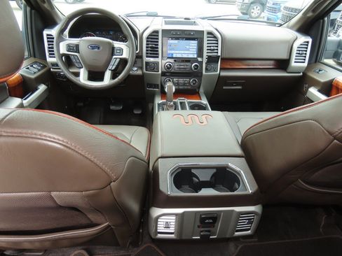 Used 2015 Ford F150 King Ranch w/ Equipment Group 601A Luxury AWD/4WD image 24