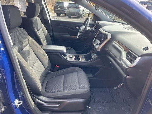 Certified 2023 GMC Acadia SLE w/ Driver Convenience Package image 10