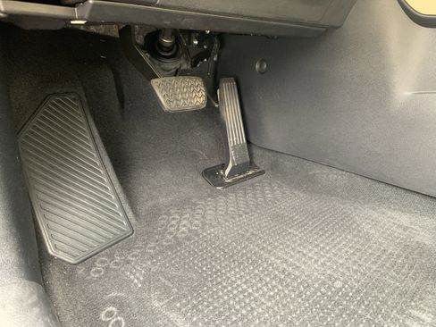 Certified 2022 Lexus RX 450h AWD w/ Premium Package image 17