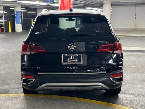 Used 2023 Volkswagen Taos SE w/ Panoramic Sunroof Package AWD/4WD image 33