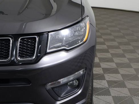 Used 2020 Jeep Compass Latitude w/ Cold Weather Group image 11