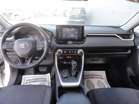 Used 2020 Toyota RAV4 XLE w/ Convenience Package AWD/4WD image 15
