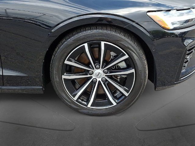Used 2023 Volvo S60 T8 Plus AWD/4WD image 8