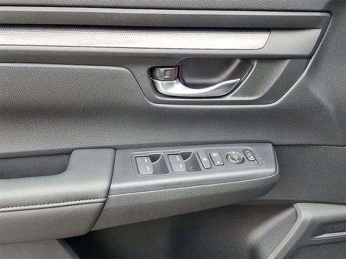 Certified 2025 Honda CR-V LX image 10