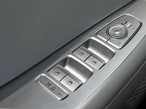 Used 2020 Hyundai Palisade SEL w/ Premium Package FWD image 12