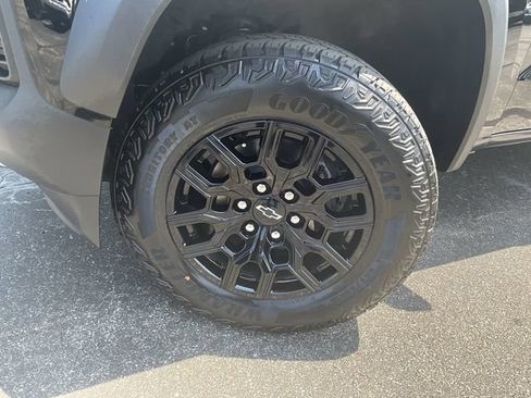 Used 2024 Chevrolet Colorado Trail Boss w/ Safety Package AWD/4WD image 34