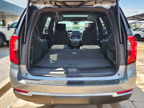 New 2026 GMC Yukon Elevation w/ Elevation Premium Package AWD/4WD image 59