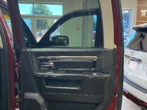 Used 2018 RAM 2500 Big Horn w/ Sport Appearance Group AWD/4WD image 9