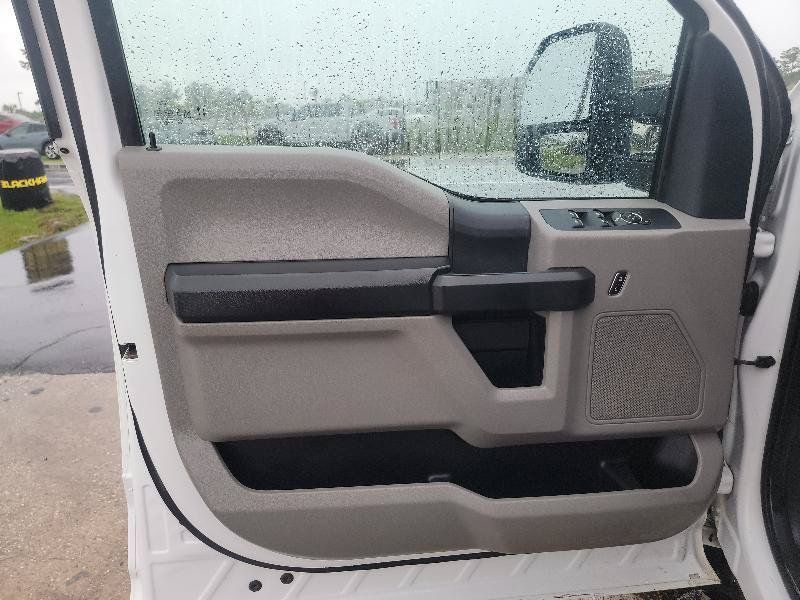 Used 2022 Ford F350 XL w/ Power Equipment Group AWD/4WD image 8