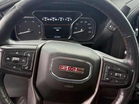Used 2022 GMC Sierra 2500 AT4 w/ AT4 Preferred Package image 7