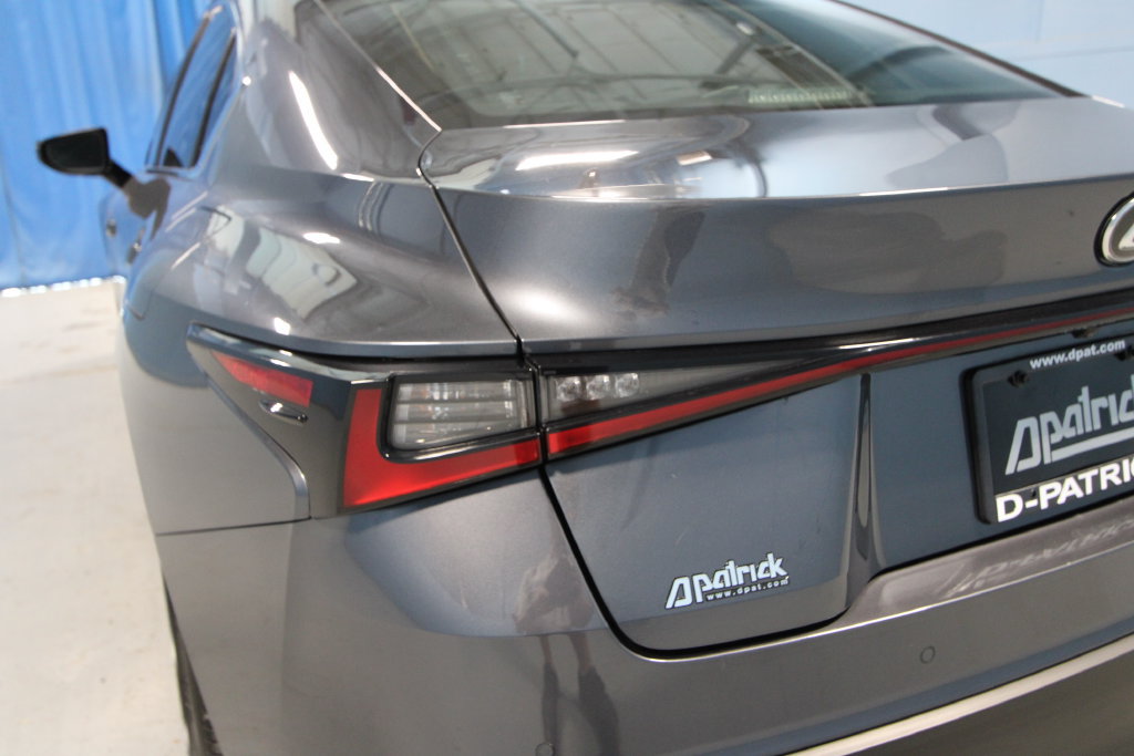 Used 2024 Lexus IS 300 w/ Premium Package RWD image 37