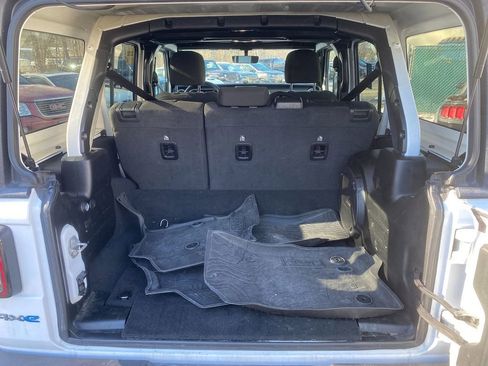 Used 2023 Jeep Wrangler Unlimited w/ Cold Weather Group image 24