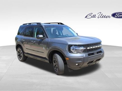 New 2026 Ford Bronco Sport Outer Banks AWD/4WD image 2