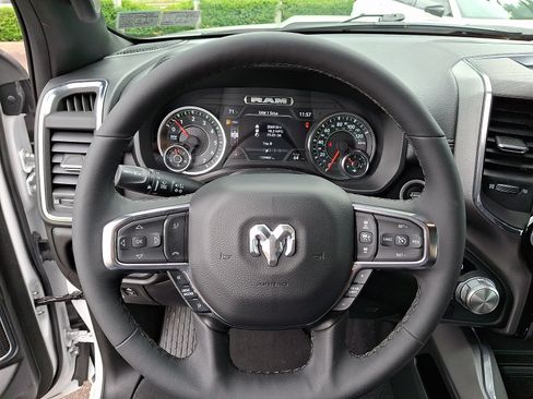 Used 2025 RAM 1500 Laramie AWD/4WD image 19