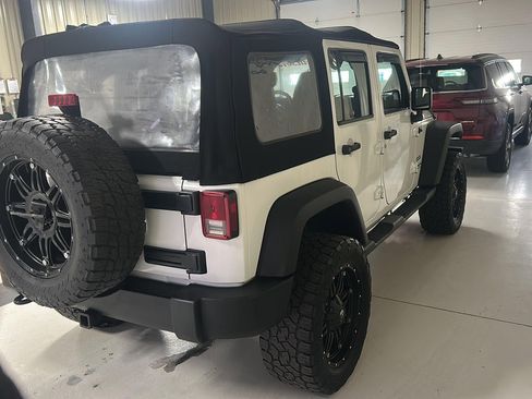 Used 2014 Jeep Wrangler Unlimited Sport w/ Max Tow Package image 6