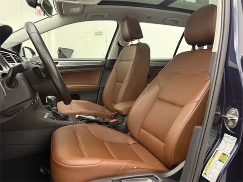 Used 2017 Volkswagen Golf Alltrack SE image 12