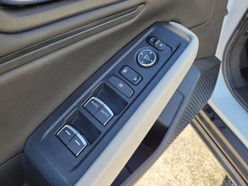 Used 2023 Honda Accord EX image 18