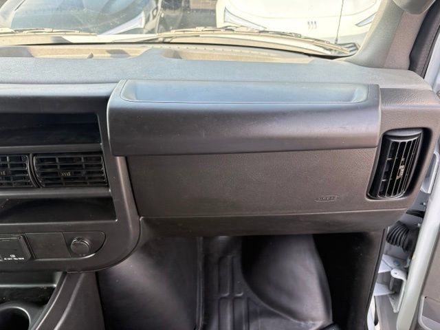 Used 2025 Chevrolet Express 2500 w/ Driver Convenience Package RWD image 22