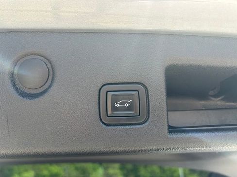 Used 2024 Chevrolet Equinox RS AWD/4WD image 18