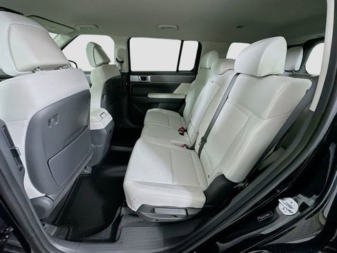 New 2026 Hyundai Santa Fe SE image 16