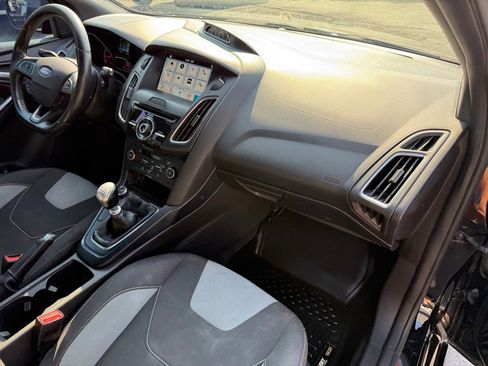 Used 2017 Ford Focus ST w/ Equipment Group 401A FWD image 68