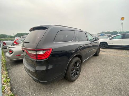 Used 2017 Dodge Durango R/T w/ Blacktop Package AWD/4WD image 3