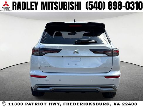 New 2026 Mitsubishi Outlander AWD image 19