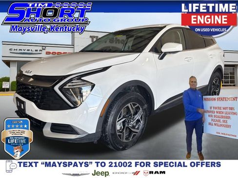 Used 2024 Kia Sportage LX image 1