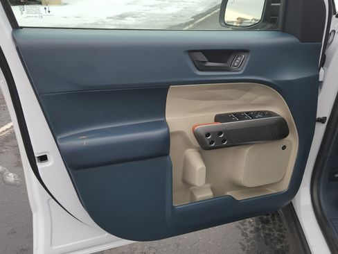 New 2026 Ford Maverick Lariat image 23