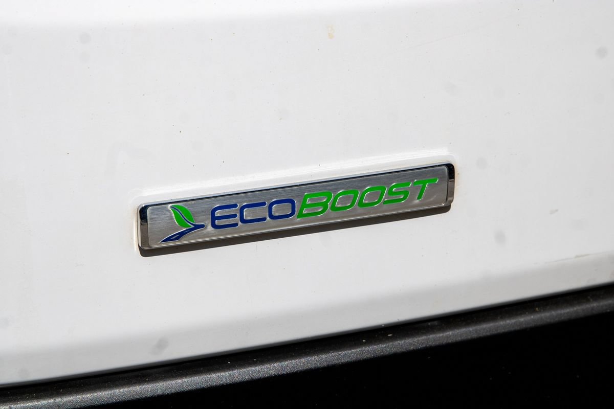 Used 2019 Ford Transit 250 130 Low Roof RWD image 40