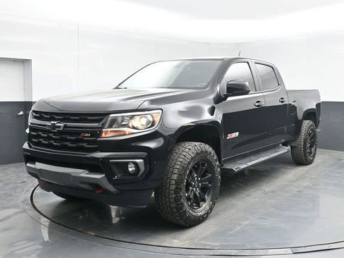 Used 2022 Chevrolet Colorado Z71 w/ Trail Boss Package AWD/4WD image 10