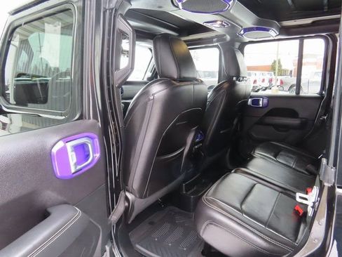 Used 2020 Jeep Wrangler Unlimited Sahara w/ Cold Weather Group image 20