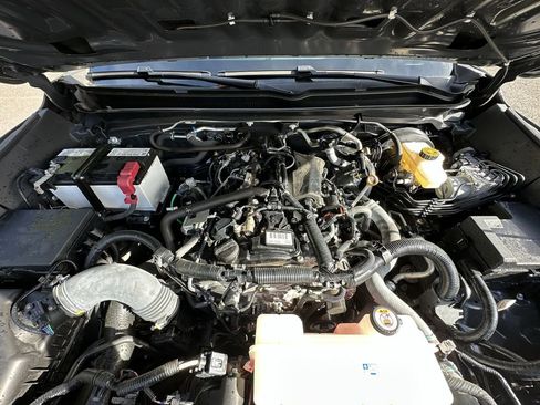 Used 2024 Toyota Tacoma SR5 image 17