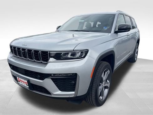 New 2026 Jeep Grand Cherokee L Limited AWD/4WD image 22