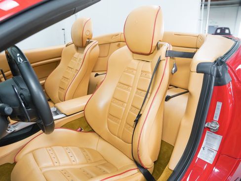 Used 2012 Ferrari California image 35