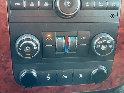 Used 2009 Chevrolet Avalanche LT w/ Convenience Package #1 image 19