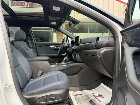 Used 2025 Chevrolet Blazer RS w/ Driver Confidence II Package AWD/4WD image 23