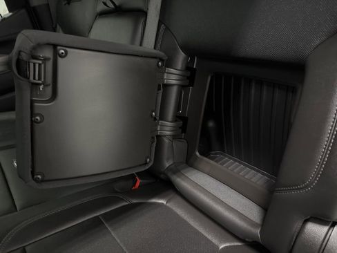 Used 2020 GMC Sierra 1500 SLT w/ SLT Premium Plus Package image 33