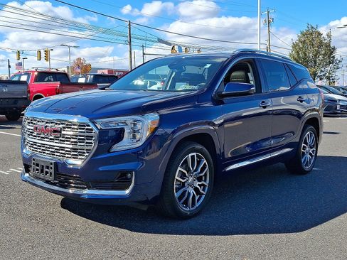 Used 2022 GMC Terrain Denali w/ LPO, 'HIT The Road' Package image 3