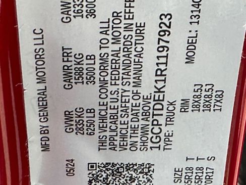 Used 2024 Chevrolet Colorado Z71 w/ Z71 Convenience Package 2 image 26