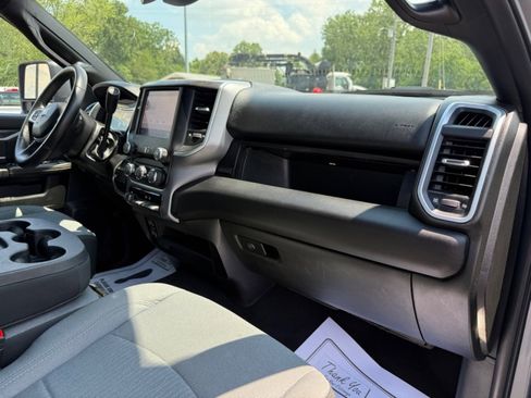 Used 2024 RAM 3500 Big Horn image 12