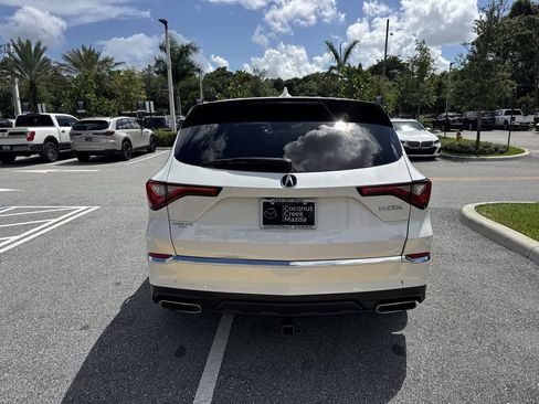 Used 2022 Acura MDX FWD image 2