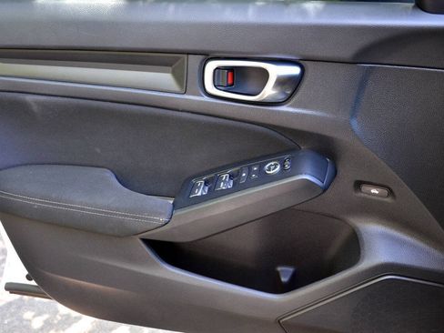 Used 2022 Honda Civic Sport image 14